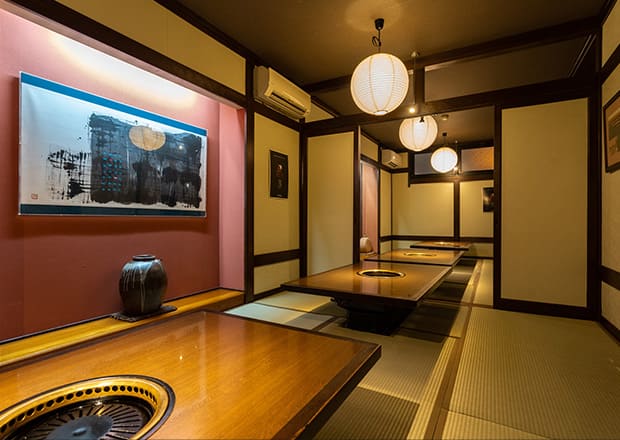 Tatami room seats